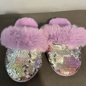 Purple Fuzzy Sequin Slippers girls size 9/10